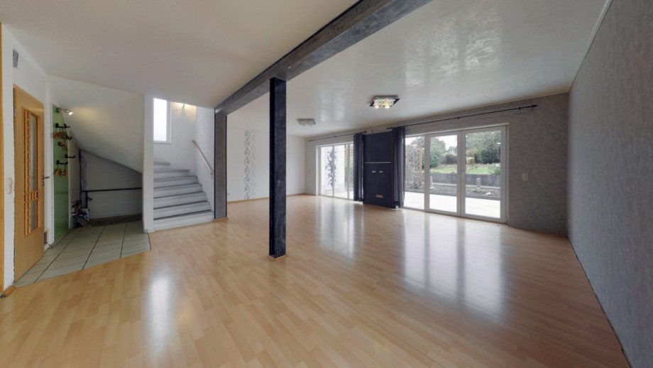 Wohn-Esszimmer Einfamilienhaus Sch�ffengrund / Schwalbach