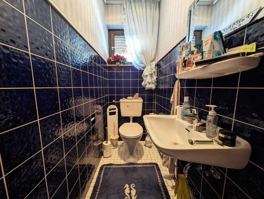 G�ste-WC EG Mehrfamilienhaus Langg�ns / Cleeberg