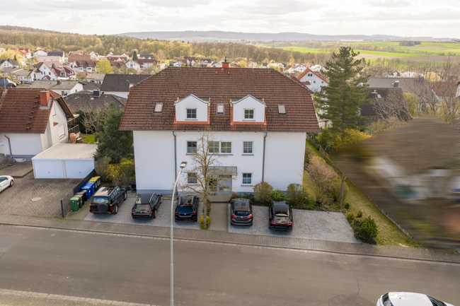 02_Frontansicht Etagenwohnung Langg�ns