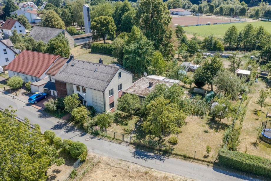 Haus mit Anbau Einfamilienhaus A�lar / Werdorf