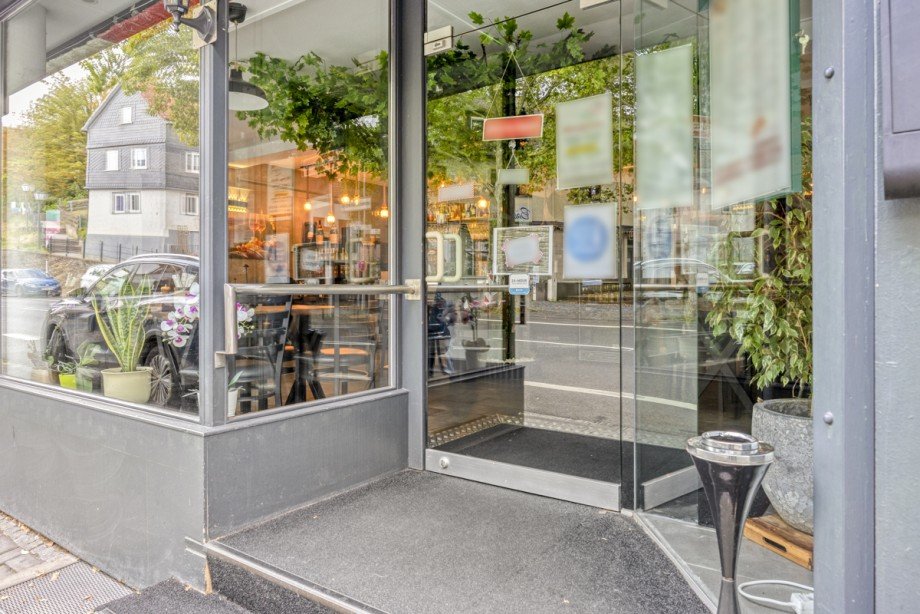 Eingang Haus A�lar
