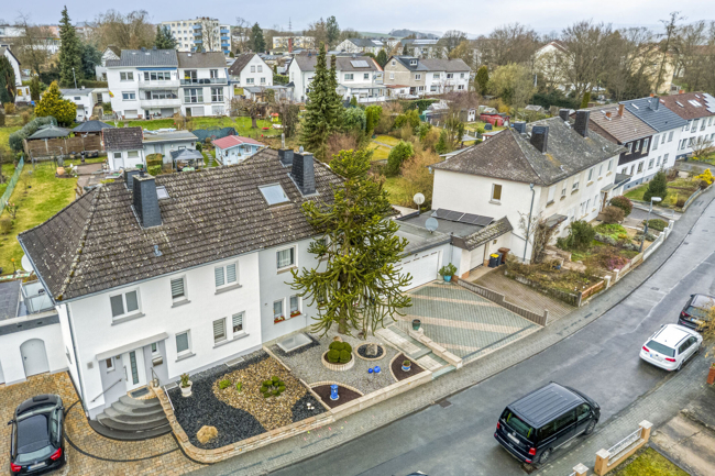 Vorderansicht von oben Doppelhaush�lfte Wetzlar