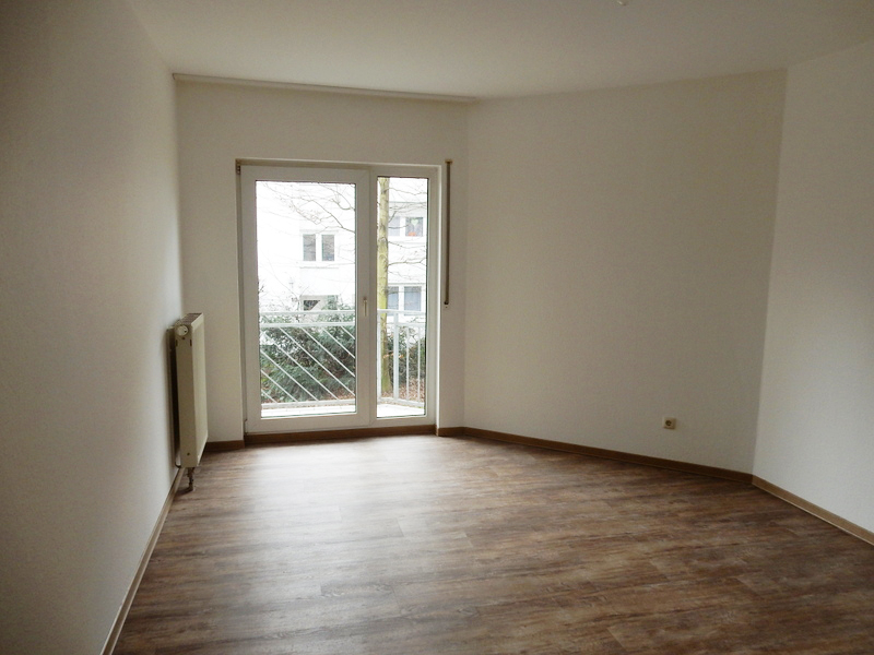 Schlafzimmer (Foto vor Vermietung) Erdgeschosswohnung Gie�en