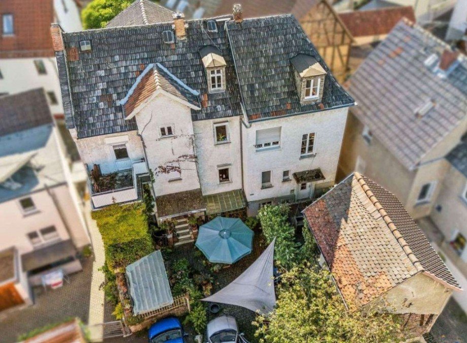 Haus und Hof Zweifamilienhaus Gie�en / Wieseck