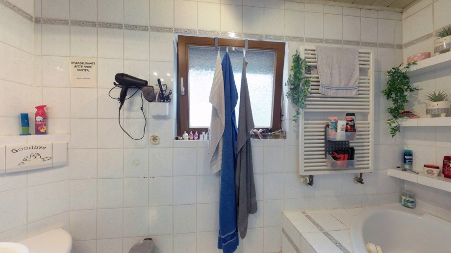 Badezimmer Vorderhaus Haus A�lar