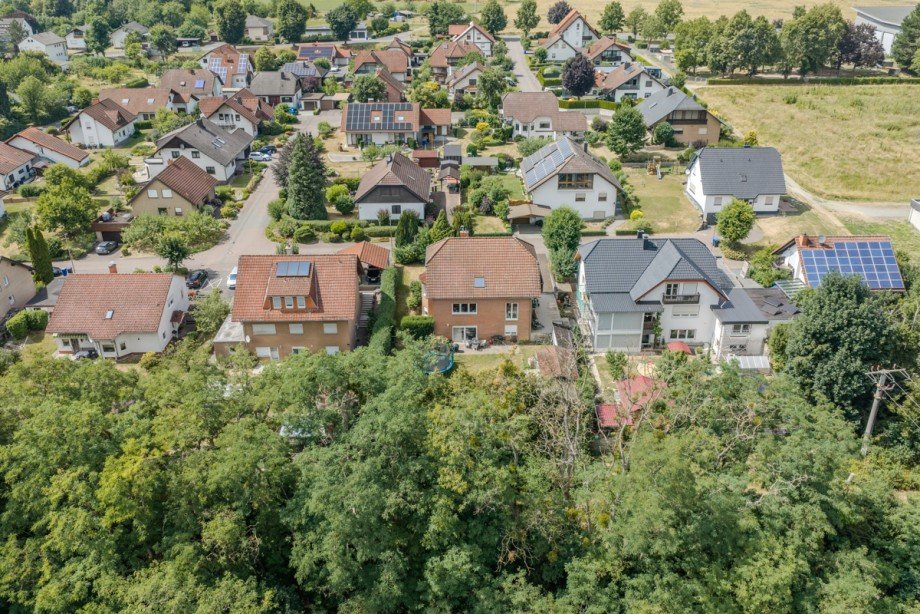 Drohnenansicht Einfamilienhaus Leun