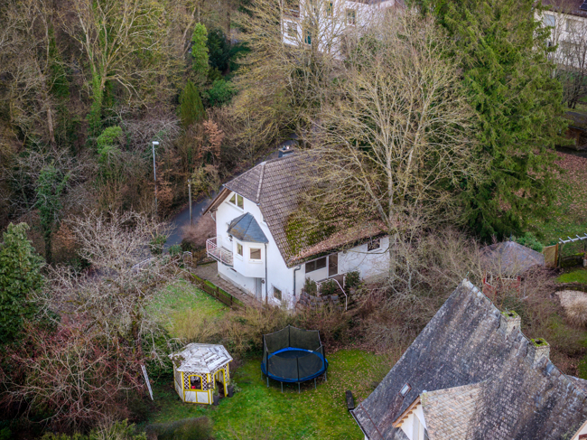 Drohne_Seitenansicht 2 Einfamilienhaus Weilburg