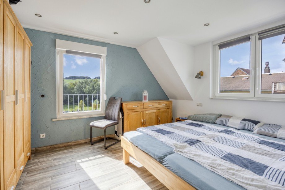 Schlafzimmer OG Einfamilienhaus Langg�ns / Oberkleen