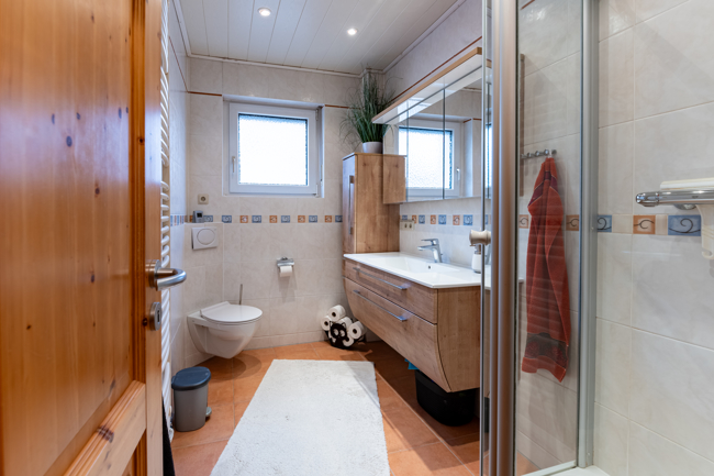 Badezimmer OG Einfamilienhaus Wetzlar