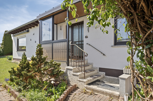 Eingang Zweifamilienhaus Wetzlar / Naunheim