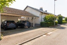 Carport Bungalow mit Schlossblick - provisionsfrei
