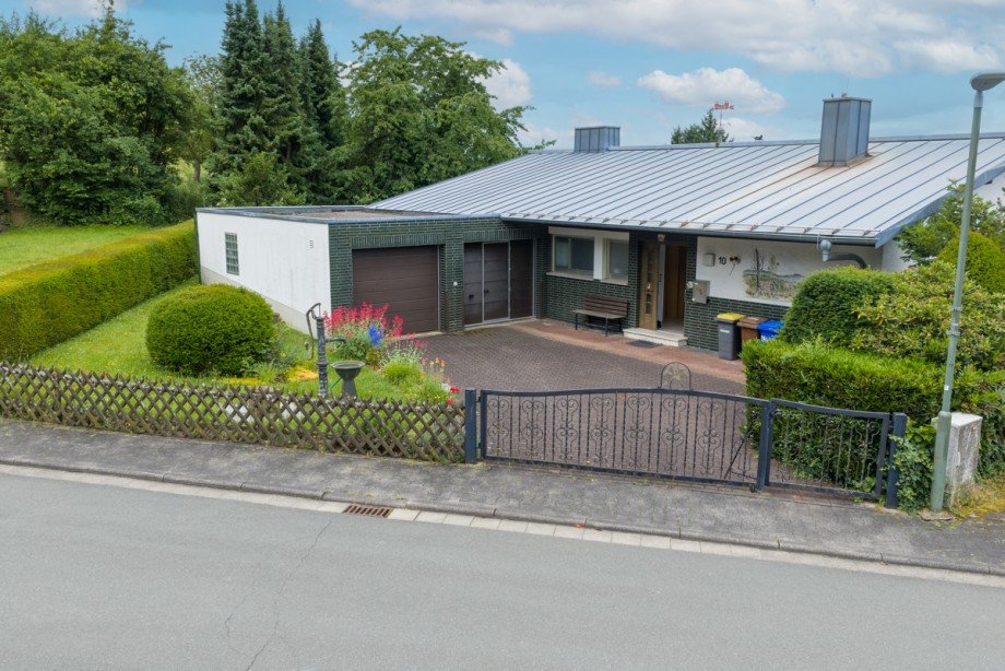 Hof und Garage Einfamilienhaus Wetzlar