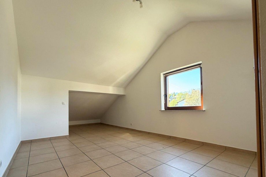 Zimmer 1 Dachgeschosswohnung Solms