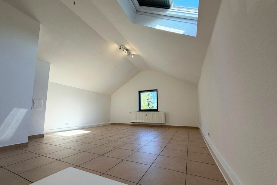 Zimmer 2 Dachgeschosswohnung Solms