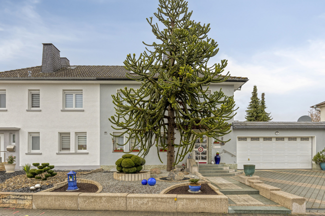 Vorderansicht Doppelhaush�lfte Wetzlar