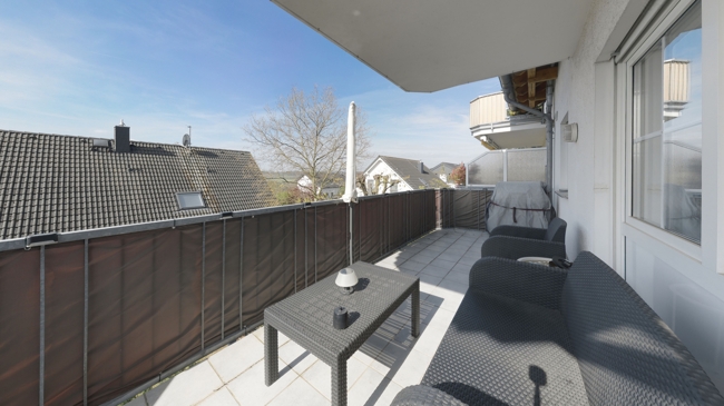 06_Balkon Etagenwohnung Langg�ns