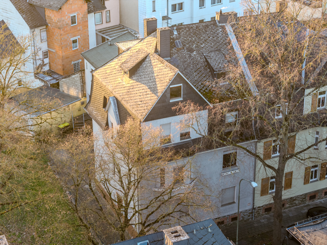 04_Frontansicht Drohne Maisonettewohnung Wetzlar