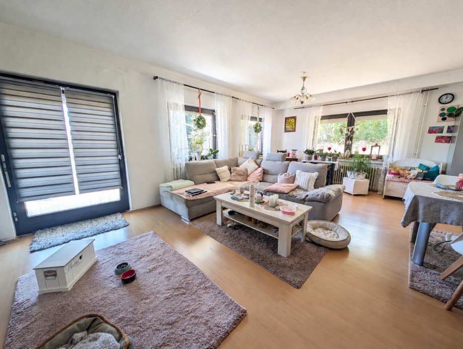Zimmer UG Mehrfamilienhaus Langg�ns / Cleeberg