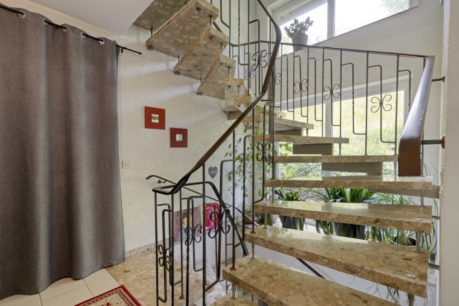 12 Treppenhaus Einfamilienhaus A�lar / Klein Altenst�dten