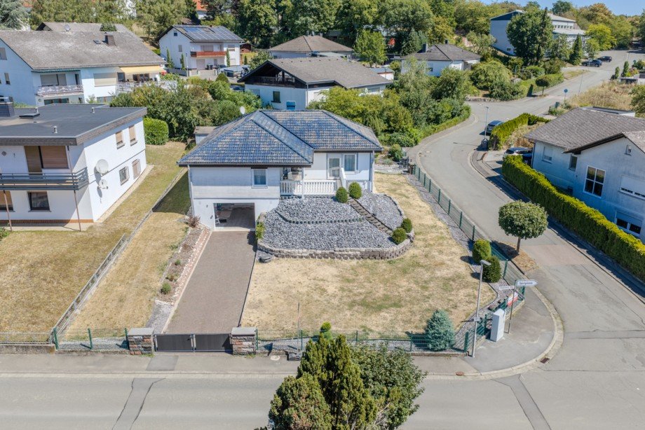Ansicht mit Garage Einfamilienhaus Leun