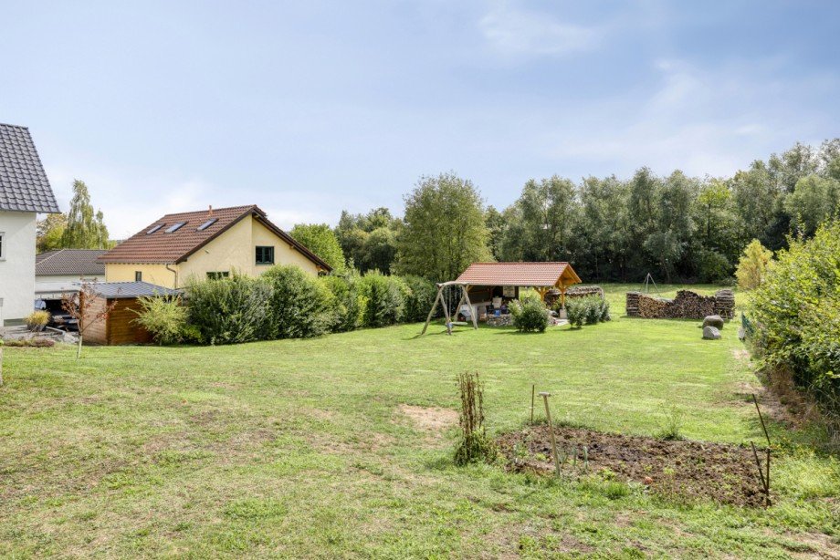 Drohnenansicht Einfamilienhaus Langg�ns / Oberkleen