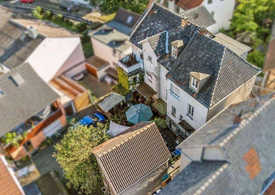 Gesamtansicht Zweifamilienhaus Gie�en / Wieseck