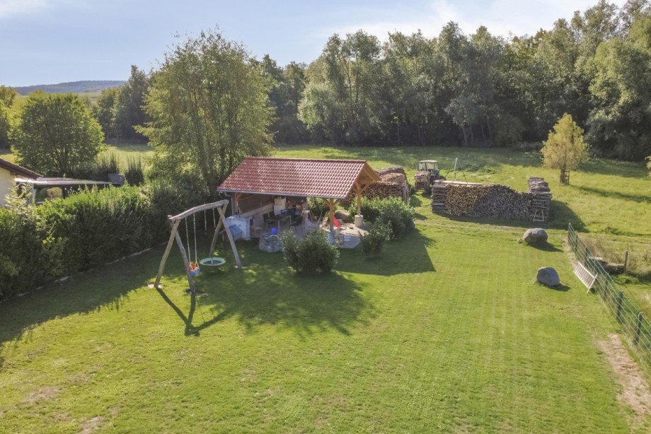 Drohnenansicht Einfamilienhaus Langg�ns / Oberkleen