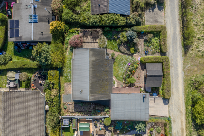 Blich von oben Einfamilienhaus Leun