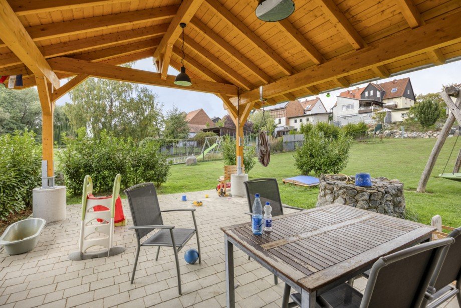 Freisitz Einfamilienhaus Langg�ns / Oberkleen