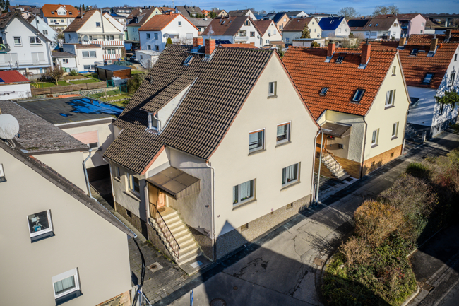 Seitenansicht 2 Einfamilienhaus Langg�ns
