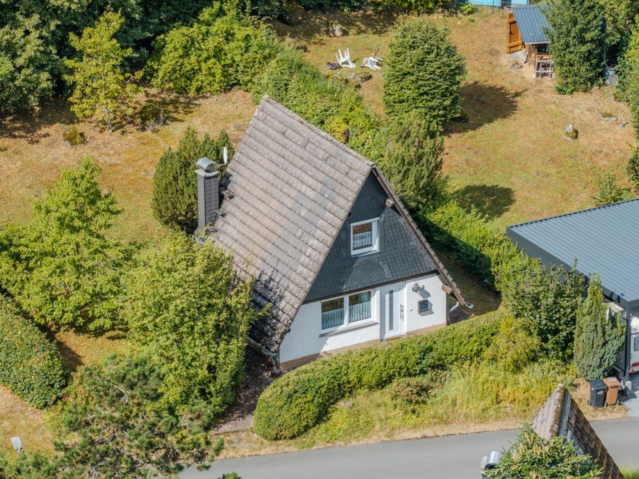Stra�enansicht 2 Einfamilienhaus Mengerskirchen