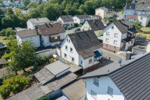Seitenansicht mit Eingangsbereich Raum f�r Tr�ume - provisionsfrei
