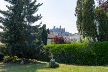 Garten mit Schlo�blick Bungalow mit Schlossblick - provisionsfrei